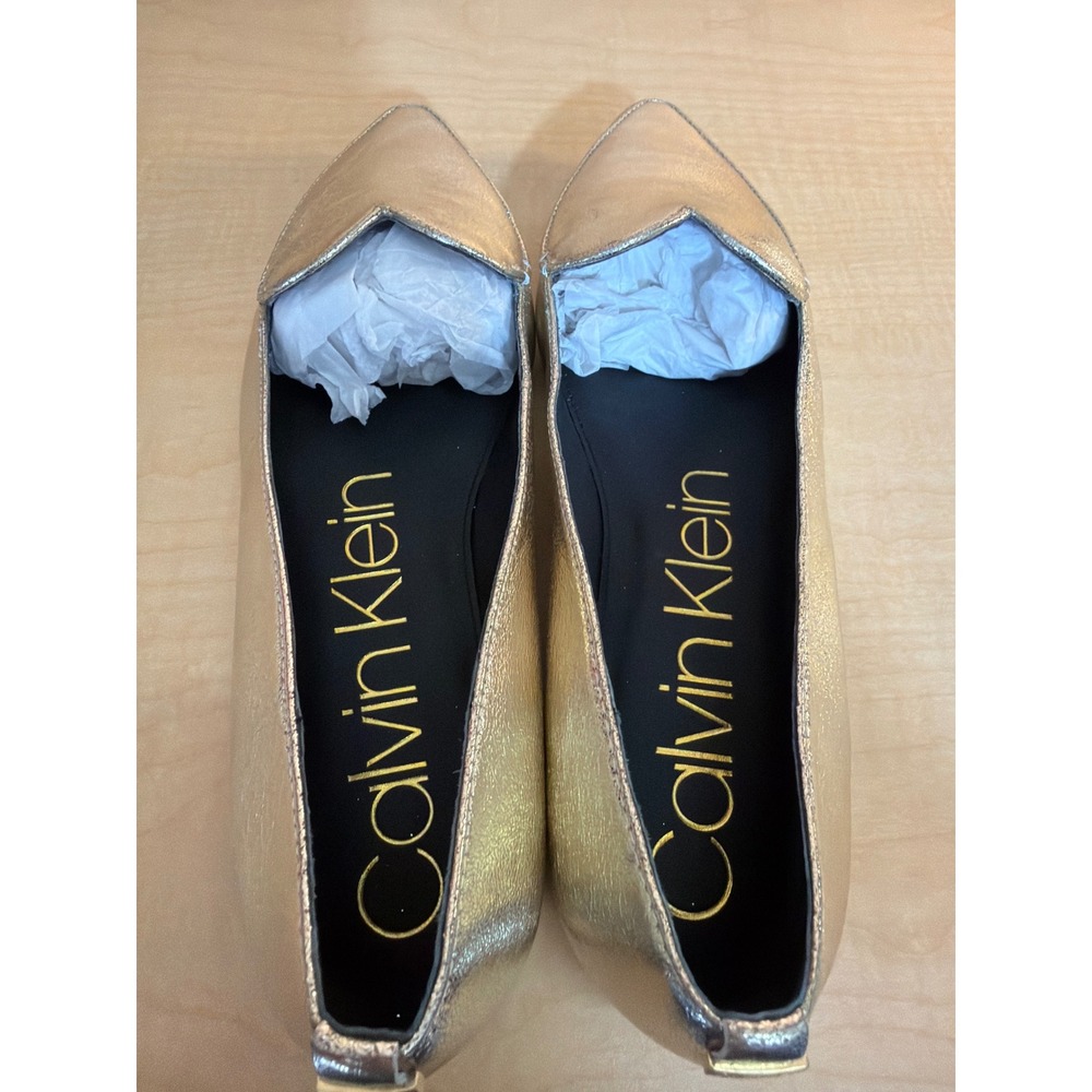 Calvin Klein Womens Metallic Gold Pointed Toe Loafers Slip On Flats Size 10 - Picture 5 of 6